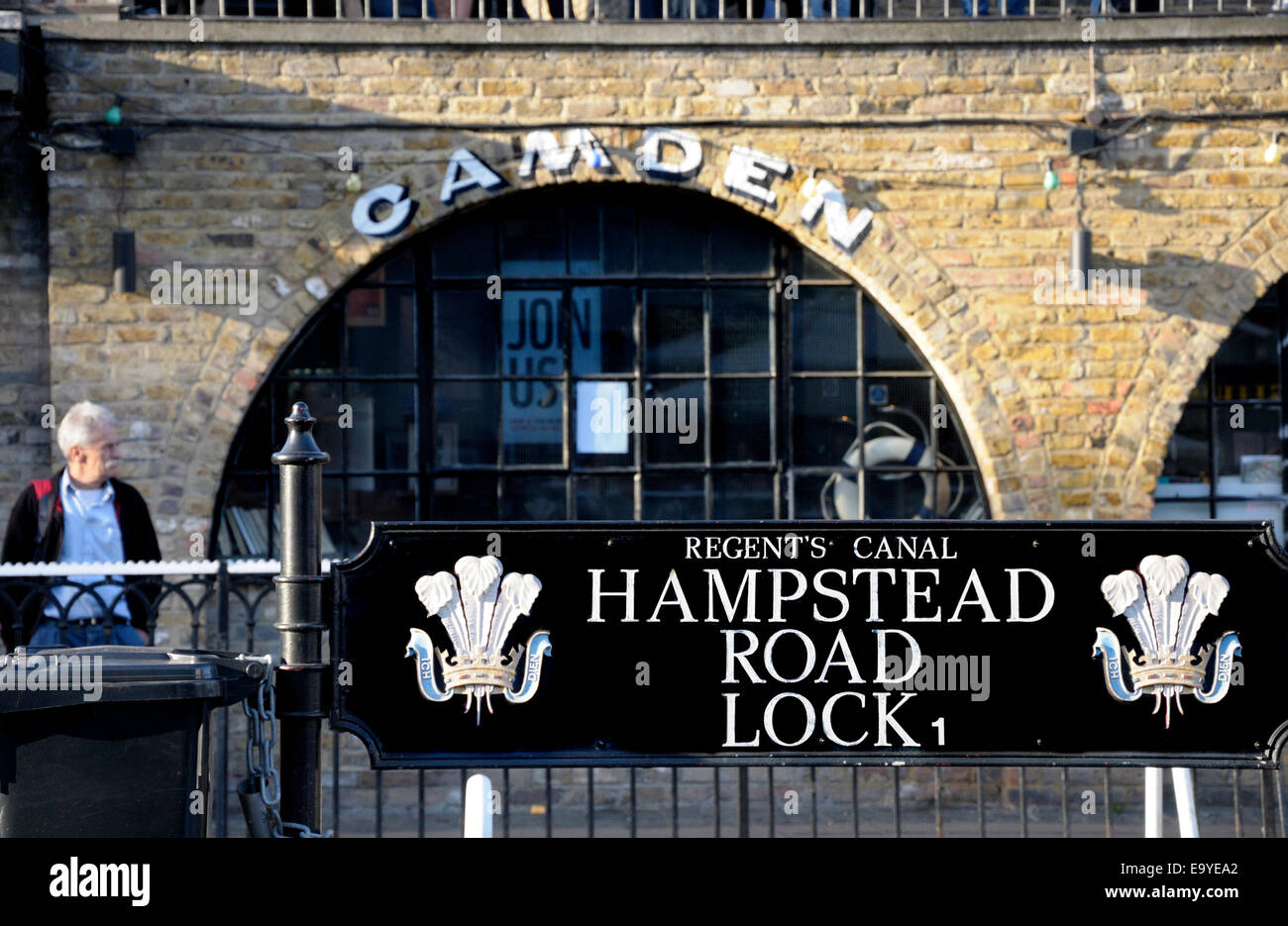 London, England, UK. Hampstead Road Lock, Camden. Regent's Canal Stock Photo