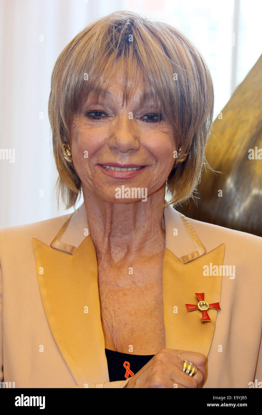 Judy Winter after receiving the Federal Cross of Merit for her social engagement and AIDS help in Berlin, Germany, 04 November 2014.  Photo: STEPHANIE PILICK/dpa Stock Photo