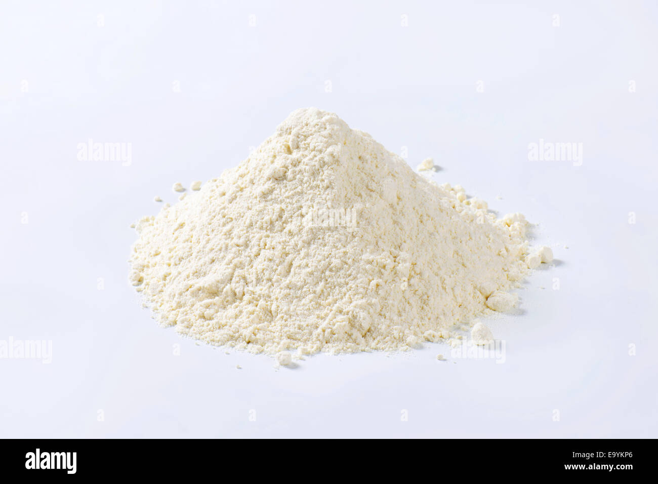 Pile of finely ground flour suitable for cake recipes Stock Photo