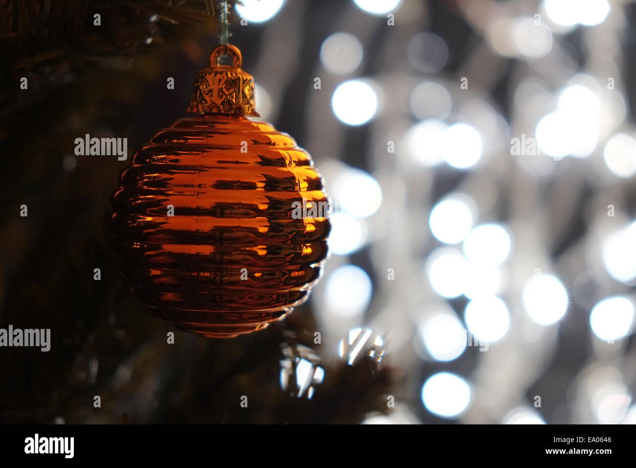 Gold bauble tree hi-res stock photography and images - Alamy
