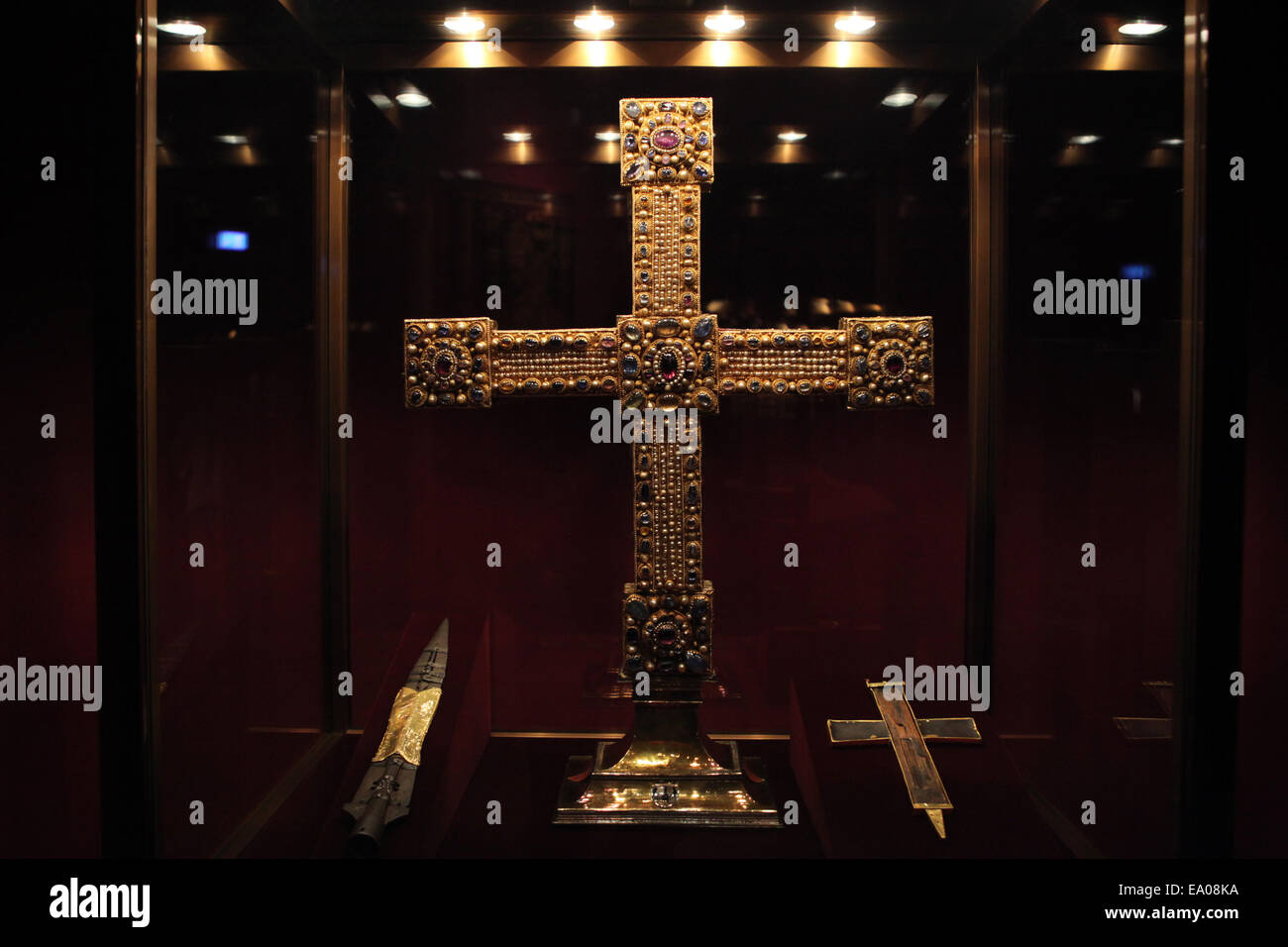 The Imperial Cross with the Holy Lance (L) and the True Cross (R). Imperial Treasury, Hofburg Palace, Vienna, Austria. Stock Photo