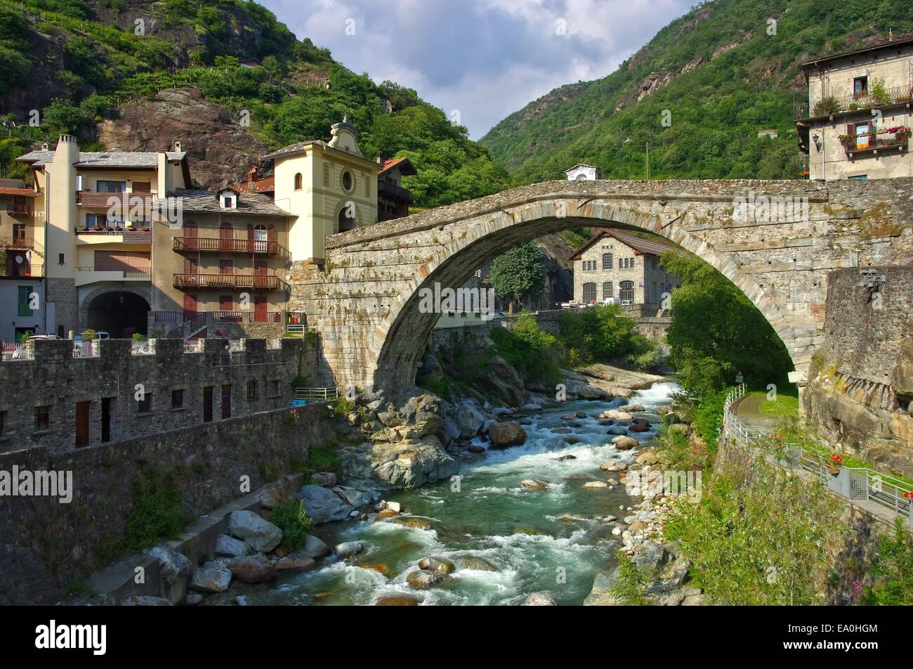 Pont Saint Martin 01 Stock Photo Alamy