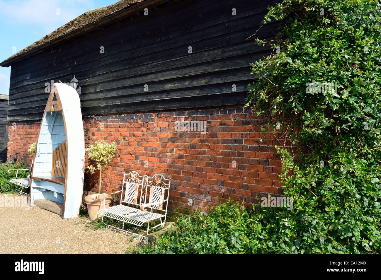 Old charming barns hi-res stock photography and images - Alamy