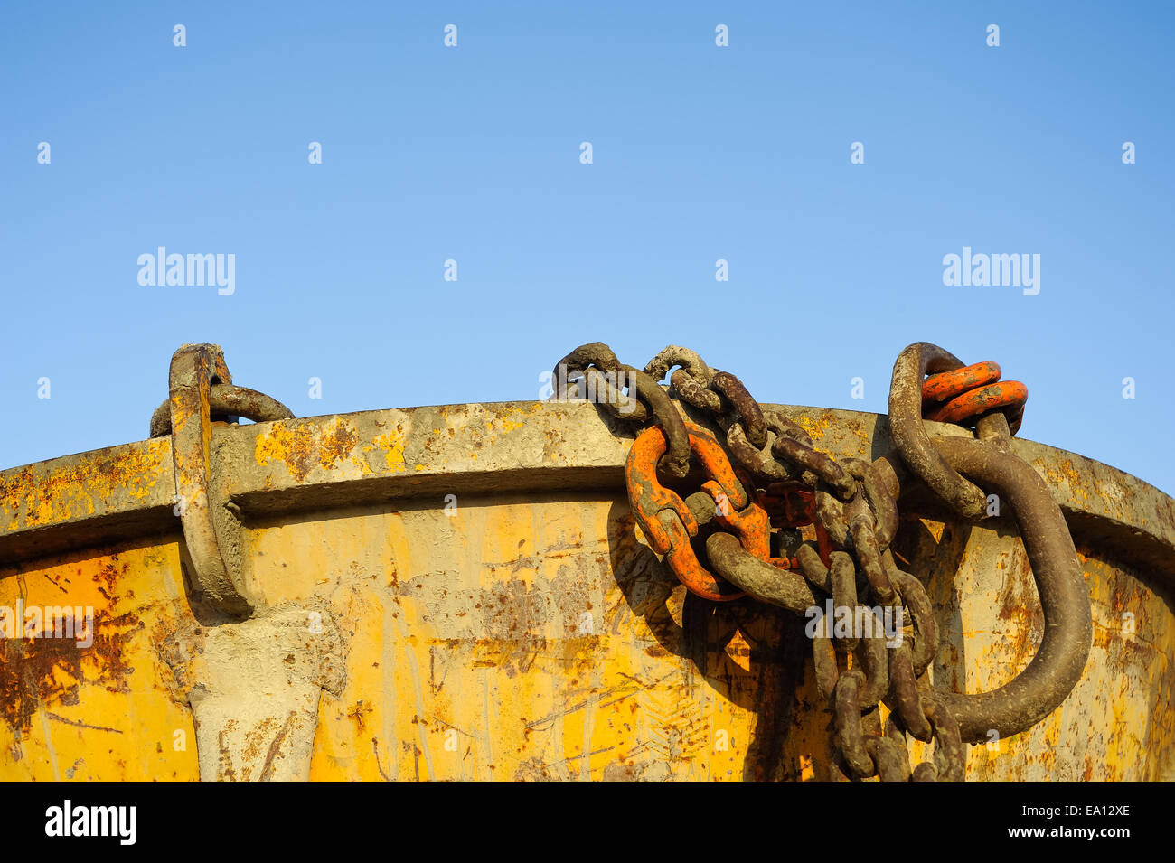 Concrete bucket hi-res stock photography and images - Alamy