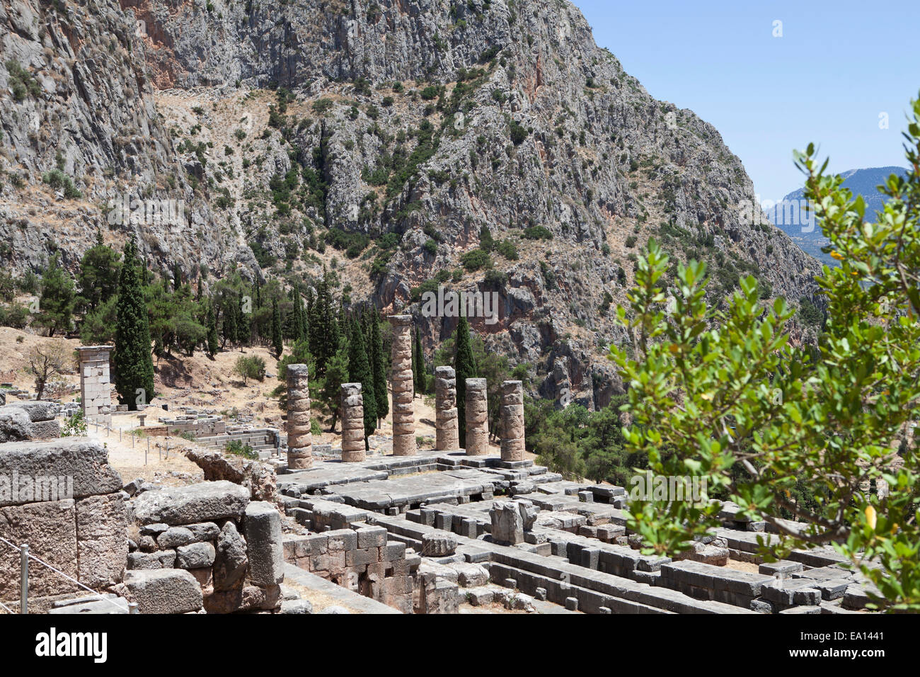 Delphi Ancient Ruins And Apollo Temple Stock Photo Alamy Delphi Ancient Ruins And Apollo Temple Stock Photo Alamy