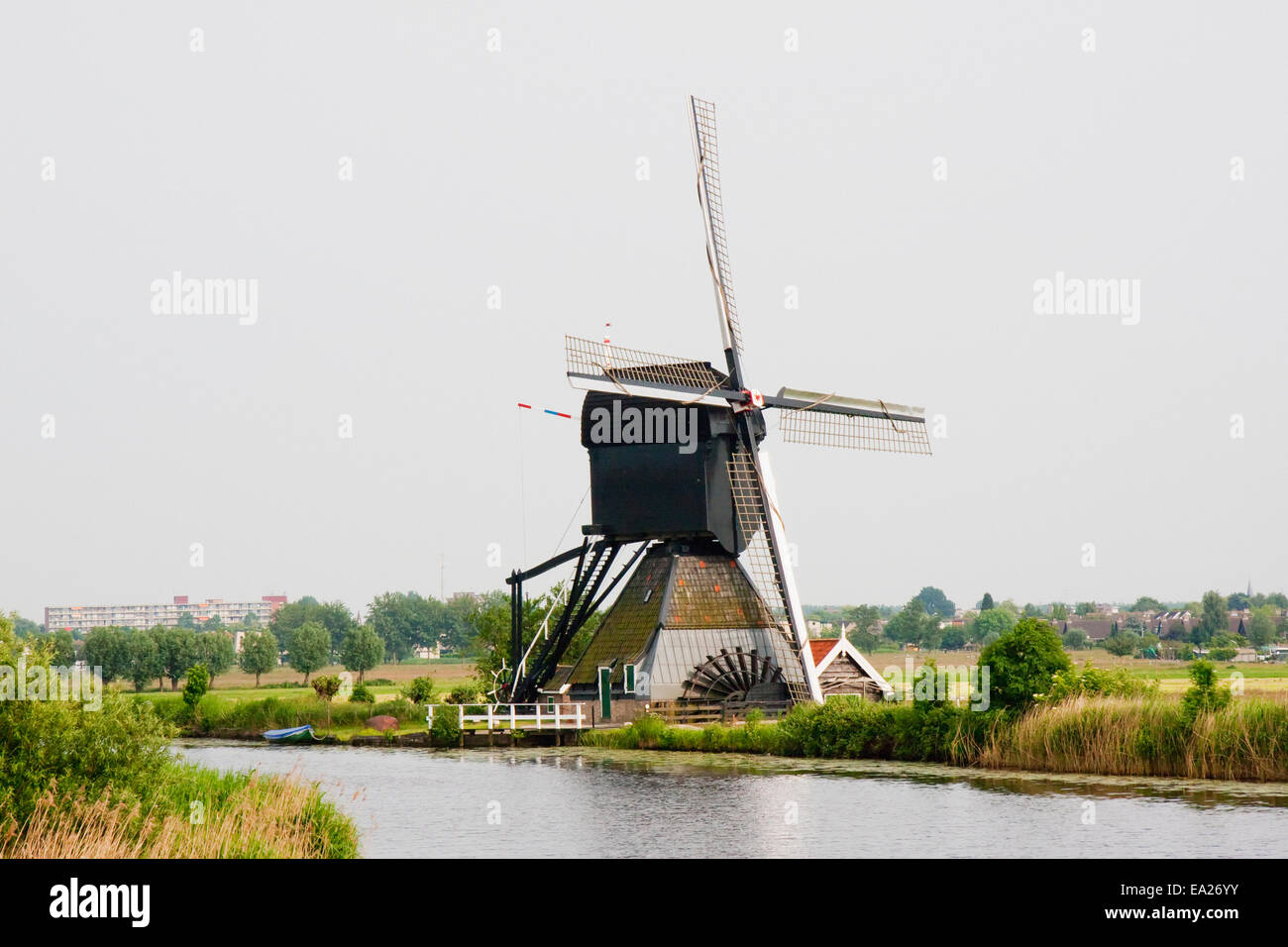 soep spiraal heb vertrouwen De blokker windmill hi-res stock photography and images - Alamy