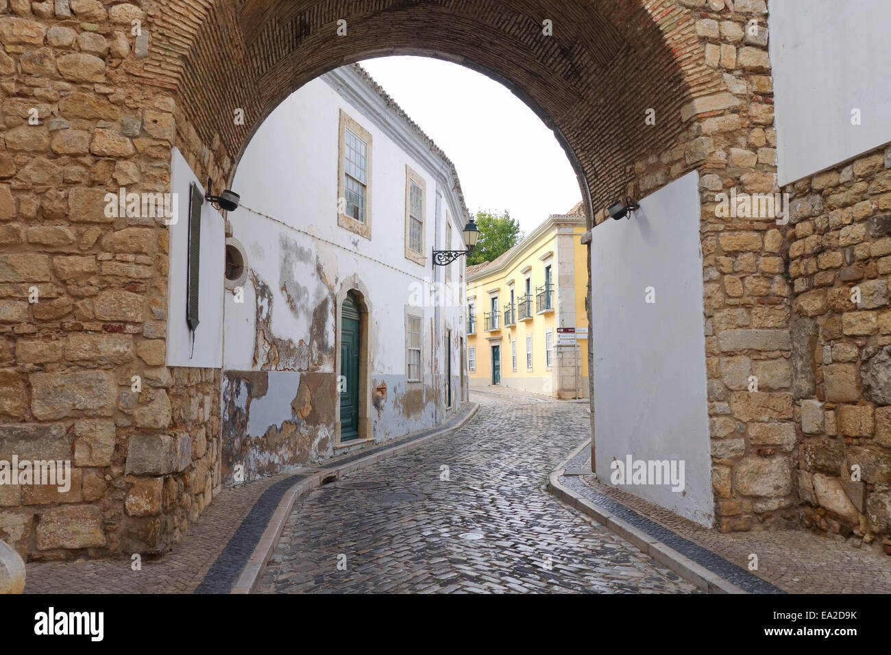 Arco de Repouso, king Alfonso arch, historic centre Faro, Algarve, Portugal. Stock Photo