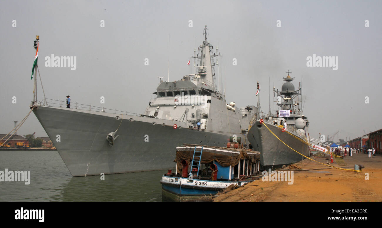 The alacrity by which Indian warships are ready for operations at a short notice was demonstrated by the quick turnaround of the two visiting warships - INS Khukri and INS Sumitra - that had just berthed at Kidderpore, amply showcasing Indian Navy's prompt readiness as the two warships are set to sail out within hours of a recall to the sea for undisclosed 'operational reasons' on orders by Eastern Naval Command HQ. © Bhaskar Mallick/Pacific Press/Alamy Live News Stock Photo