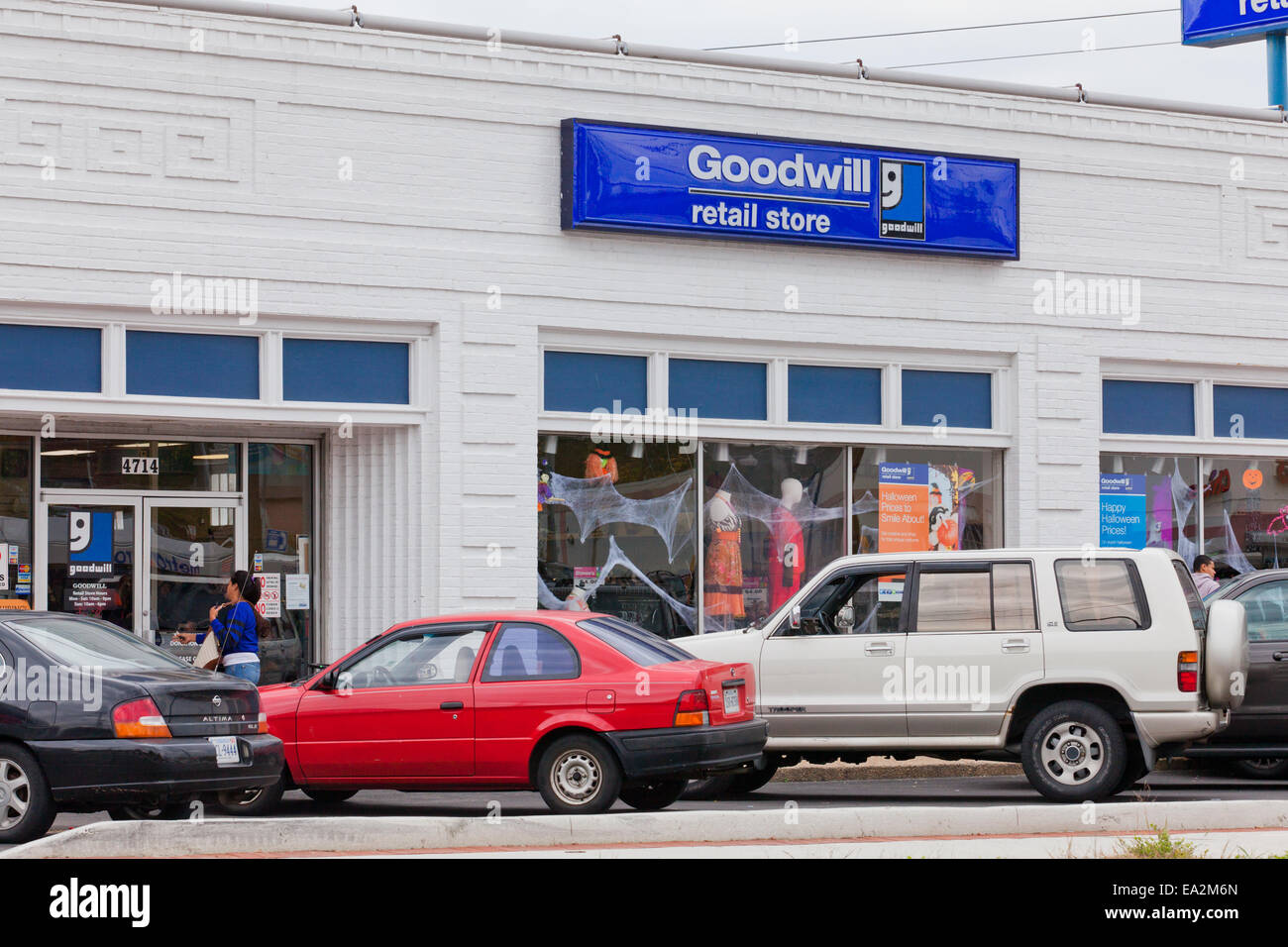 Goodwill store - USA Stock Photo - Alamy