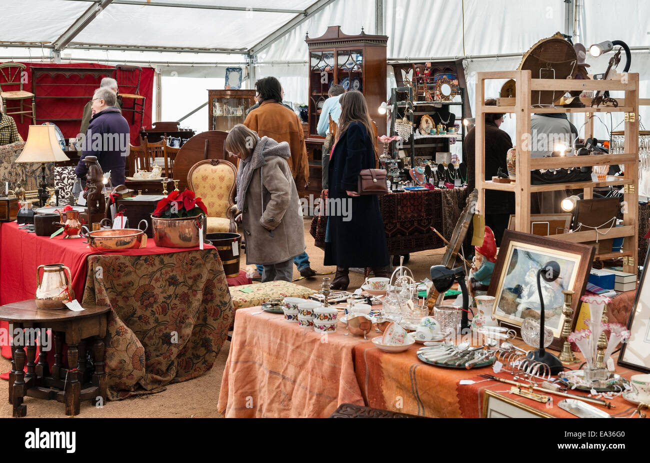 Antiques Dealers High Resolution Stock Photography and Images Alamy