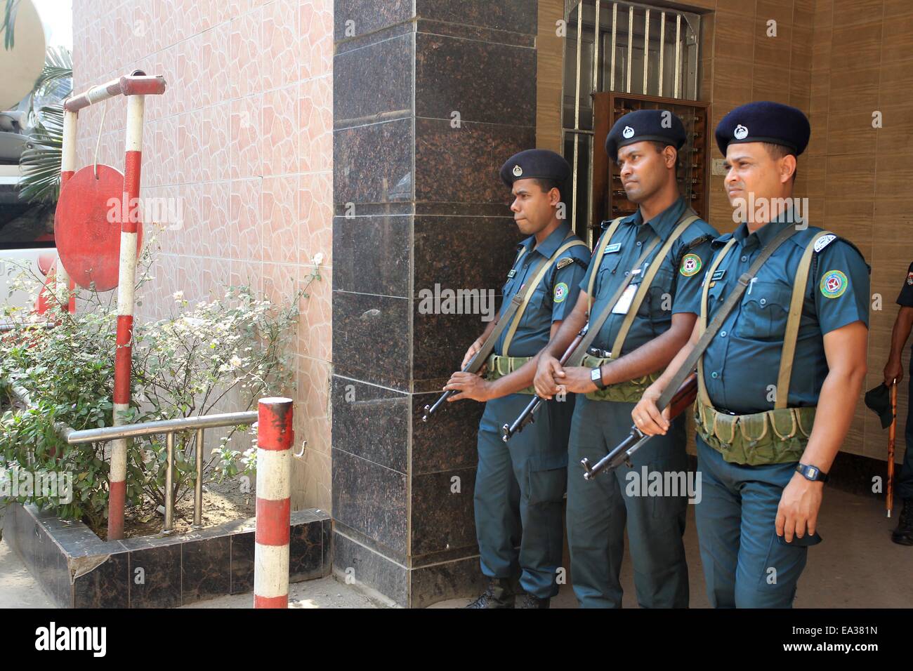 dhaka-bangladesh-6th-nov-2014-bangladesh-dhaka-bangladeshi-jail