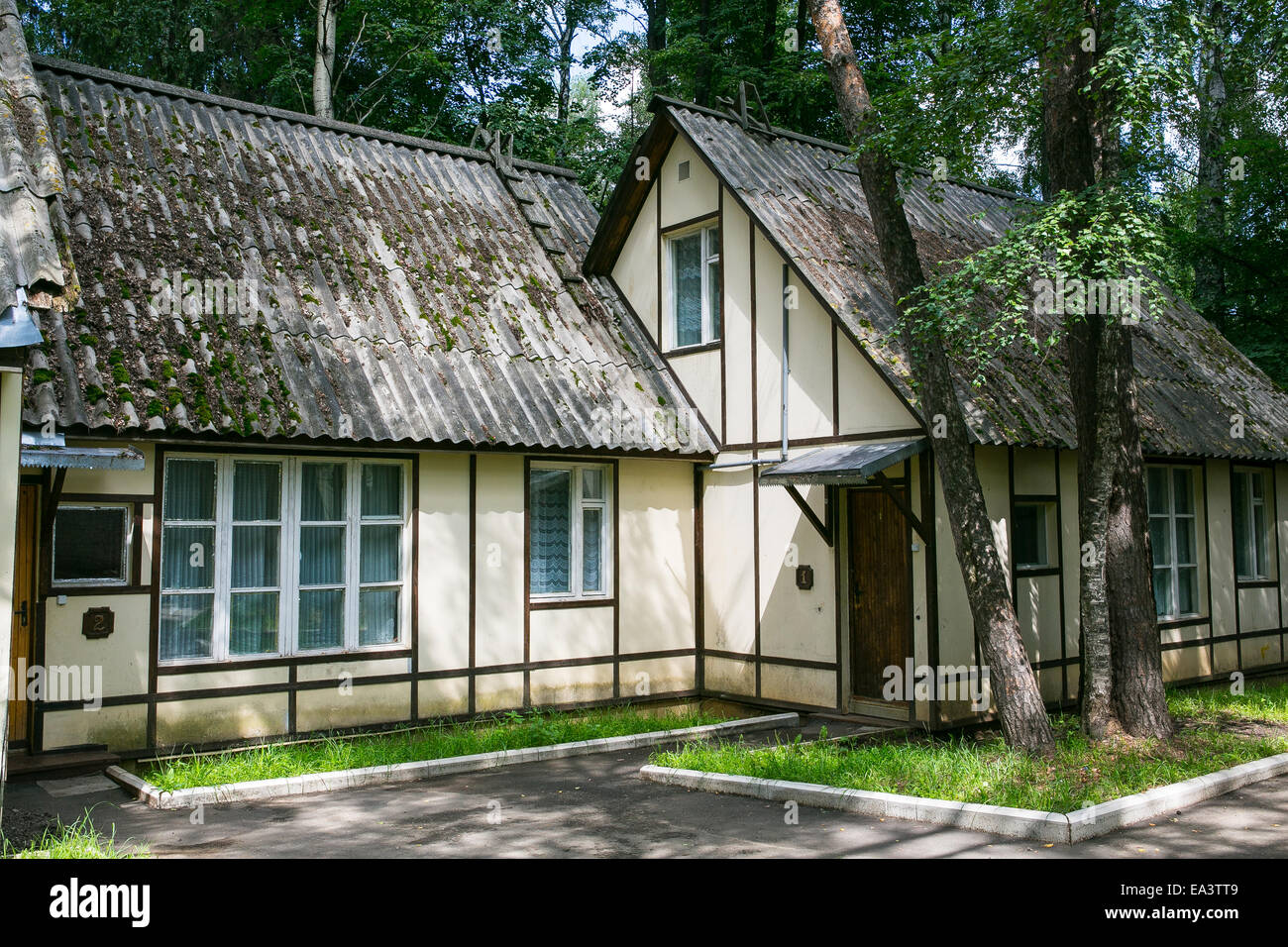 Солнечная поляна 13 барнаул. Солнечная поляна 3 барнаул. Солнечная поляна 43 барнаул. Солнечная поляна 9. Пансионат солнечная поляна.