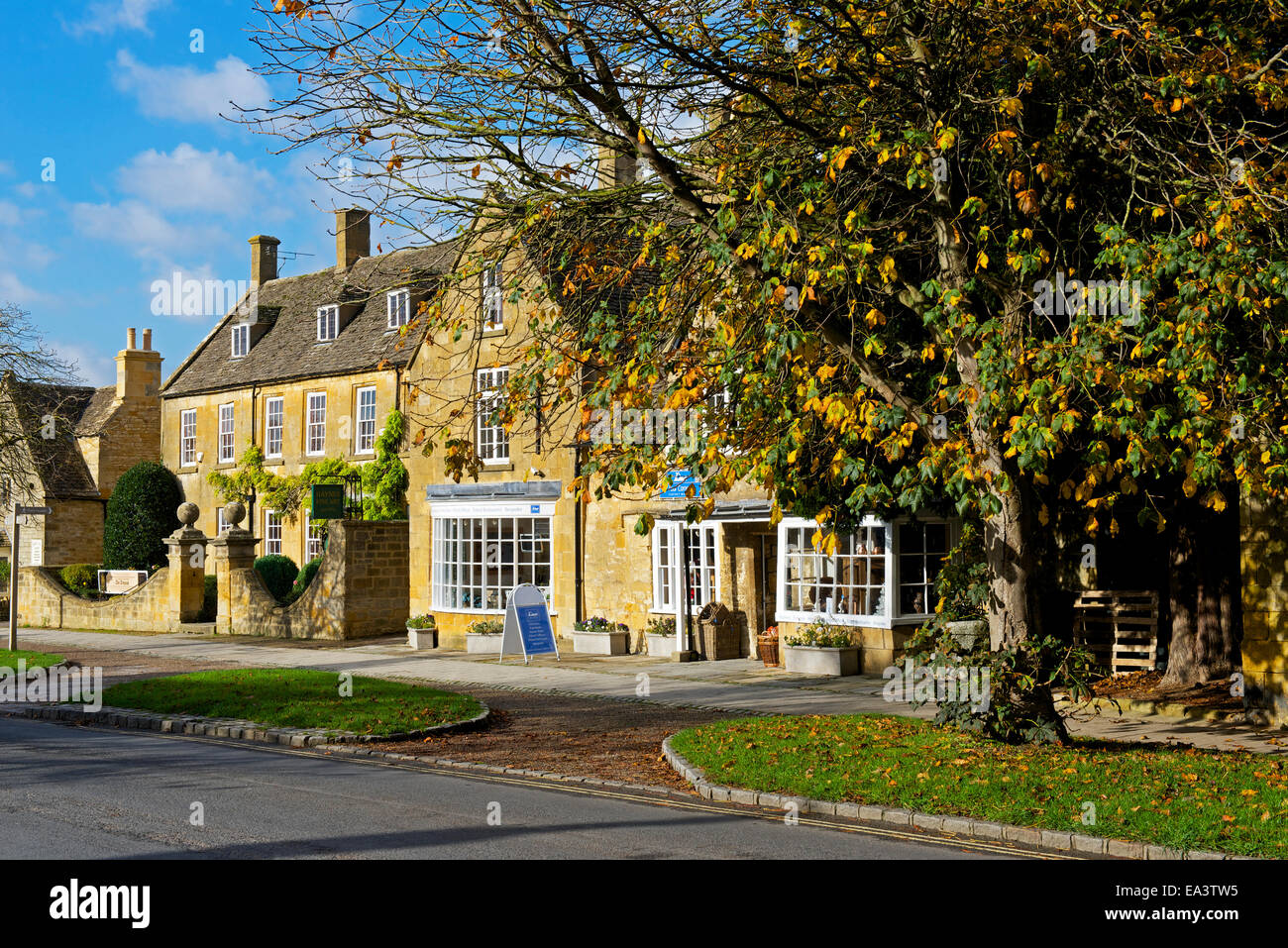Broadway, Cotswolds, Worcestershire, England UK Stock Photo Alamy