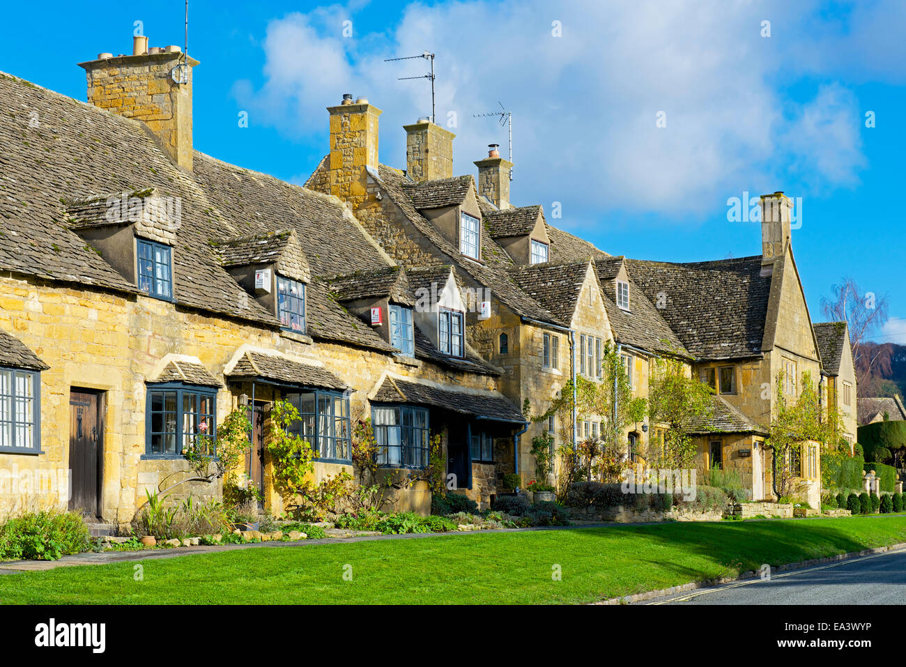 Cottages in Broadway, Cotswolds, Worcestershire, England UK Stock Photo