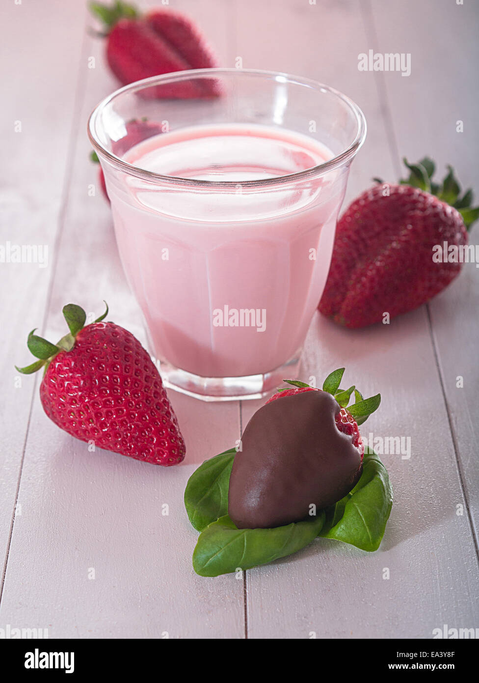Strawberry milkshake hires stock photography and images Alamy