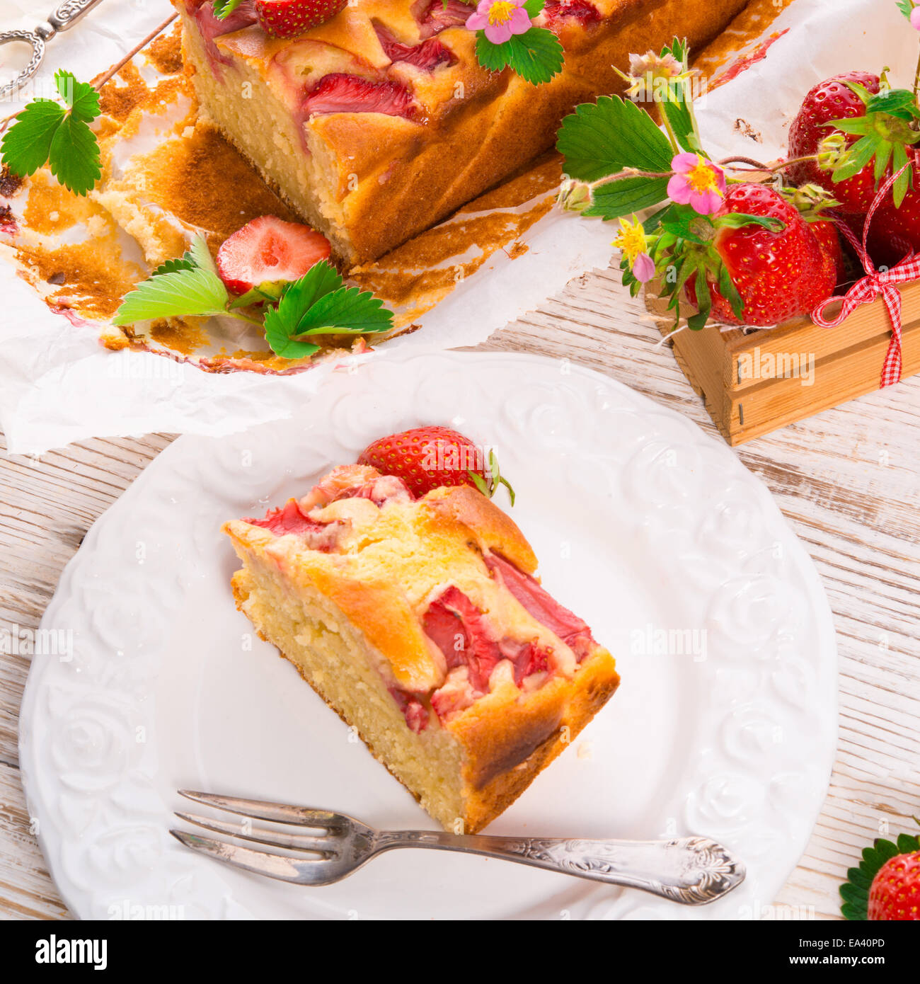 Slice of strawberry pudding cake hi-res stock photography and images ...