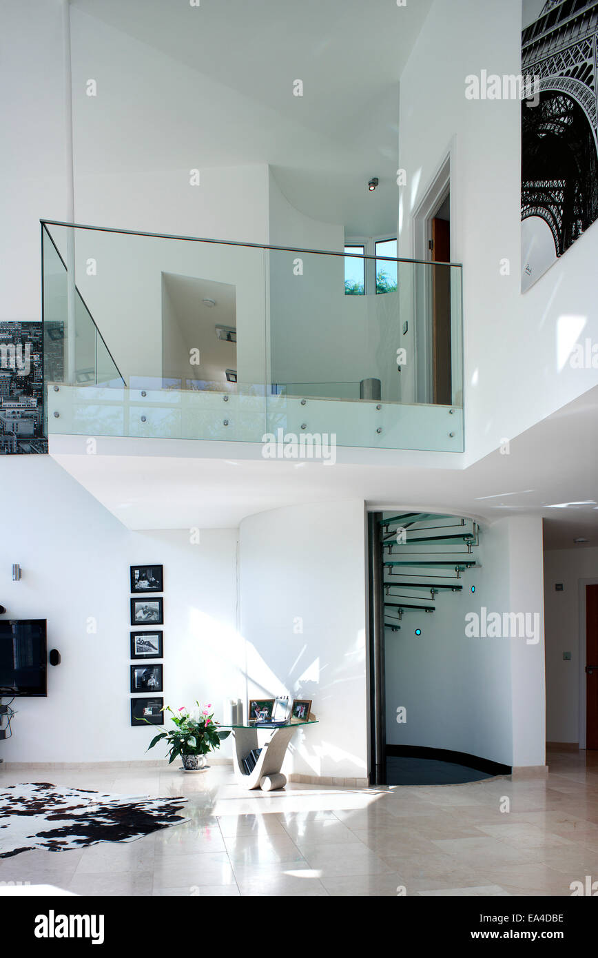 Double Height Living Space In Moonraker House Exmouth Devon Uk Stock Photo Alamy