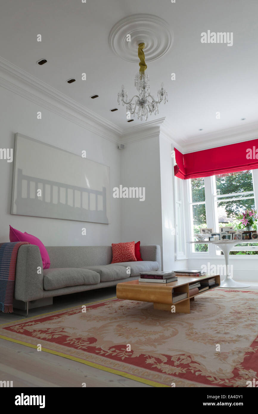 Modern houses with blinds hires stock photography and images Alamy