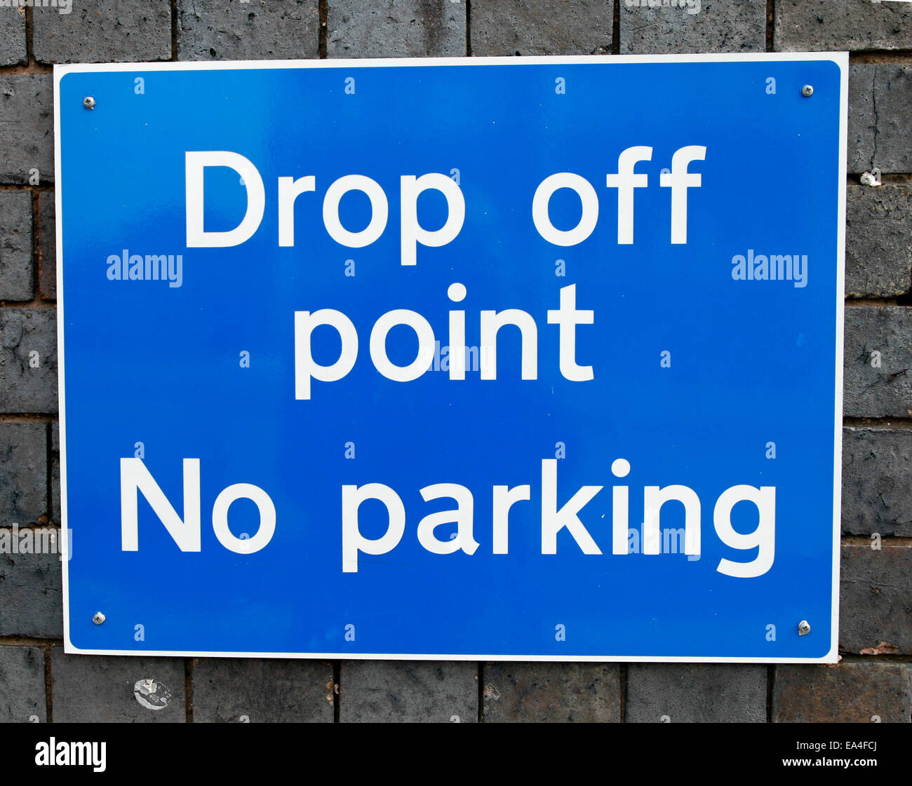 drop-off-point-no-parking-sign-worcester-worcestershire-england-uk