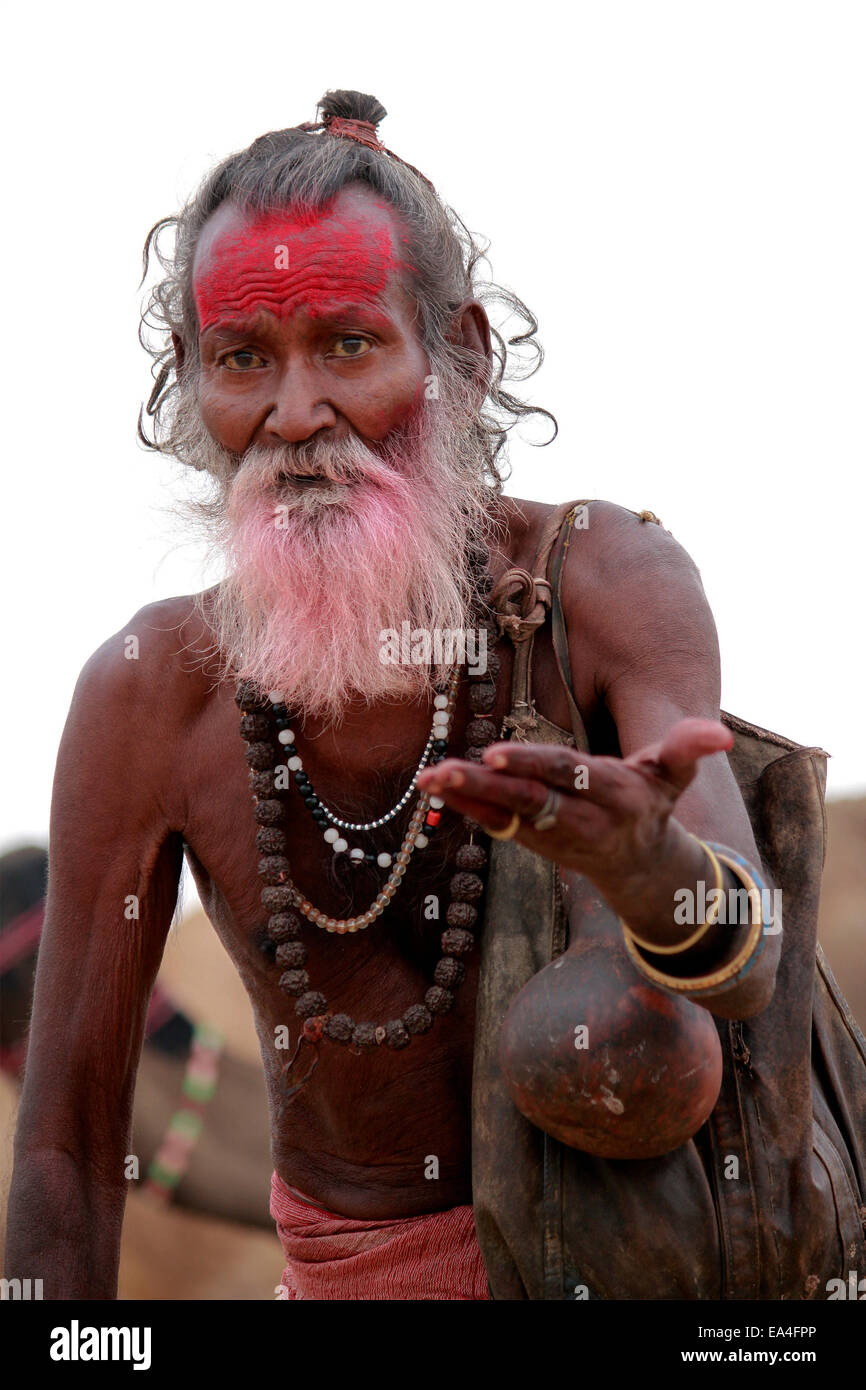 saint, bead chain, beard, bagger, Pushkar, Rajasthan, India. Stock Photo
