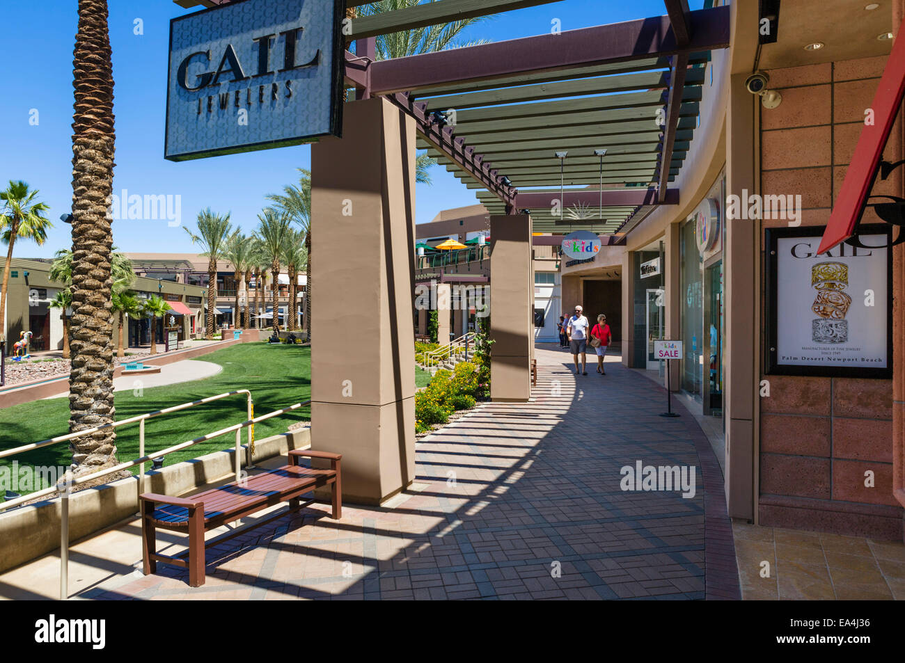 Stores in the Gardens on El Paseo development, Palm Desert, Riverside County, California, USA Stock Photo