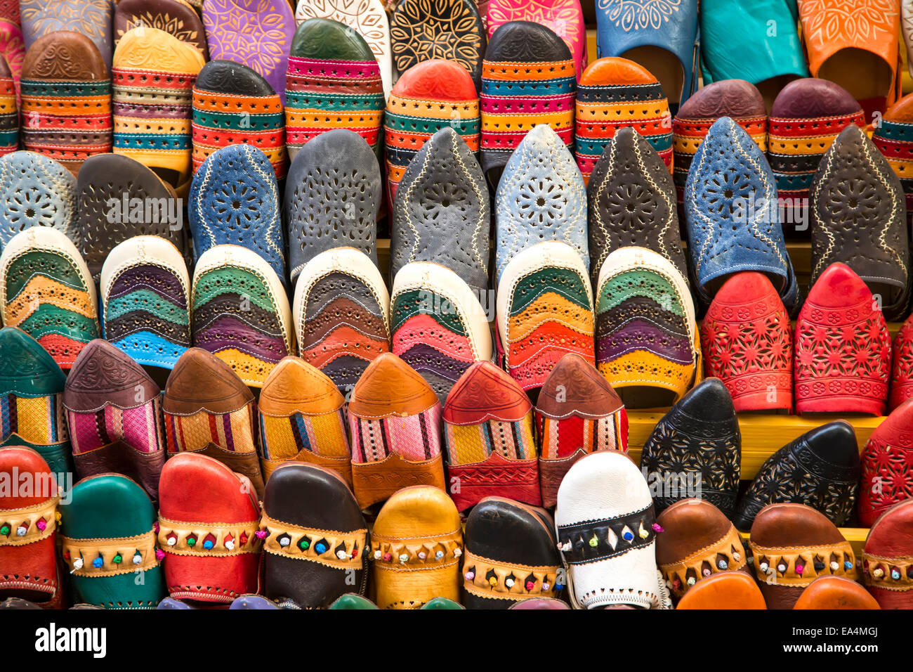 Colorful babiuches at souk in Fez, Morocco Stock Photo