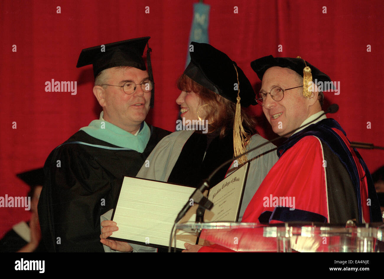 May 1, 1998 - Boston, Massachusetts, U.S. - Pop icon singer CARLY SIMON ...