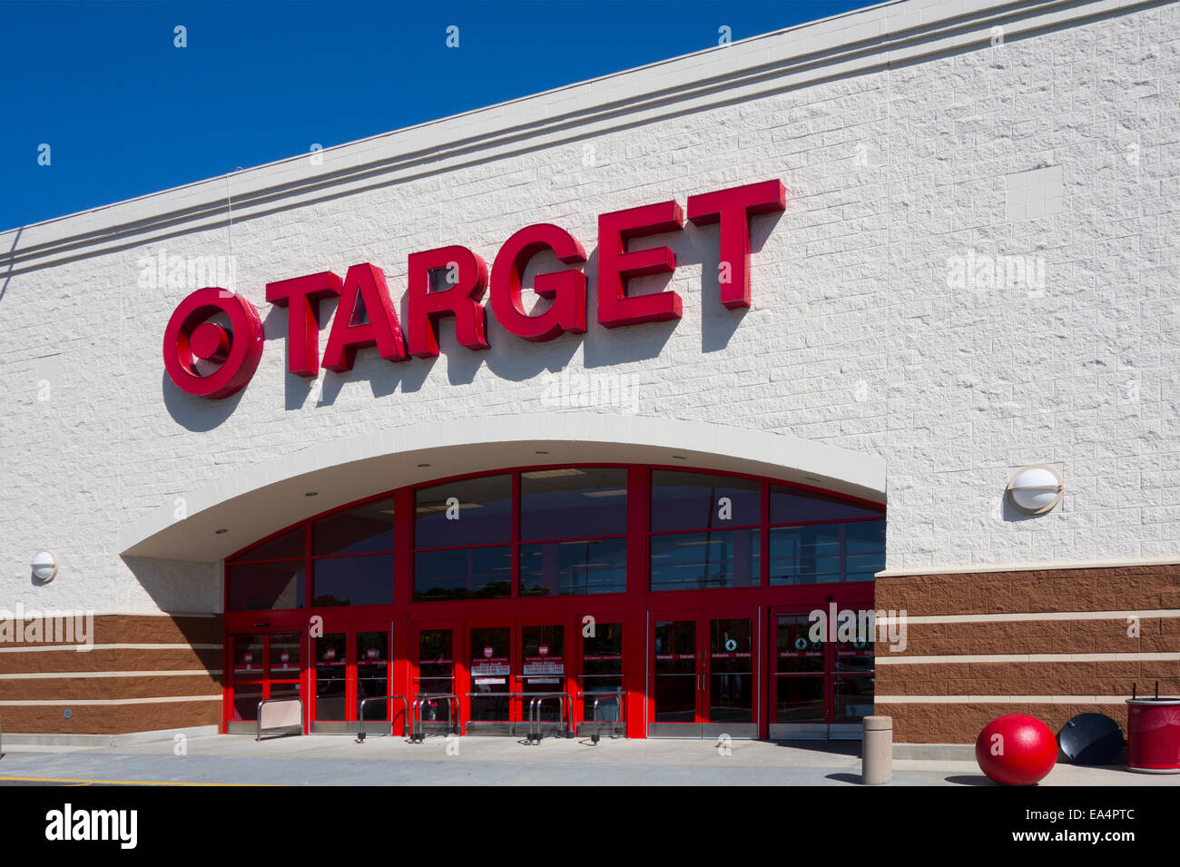 Target store interior hires stock photography and images Alamy