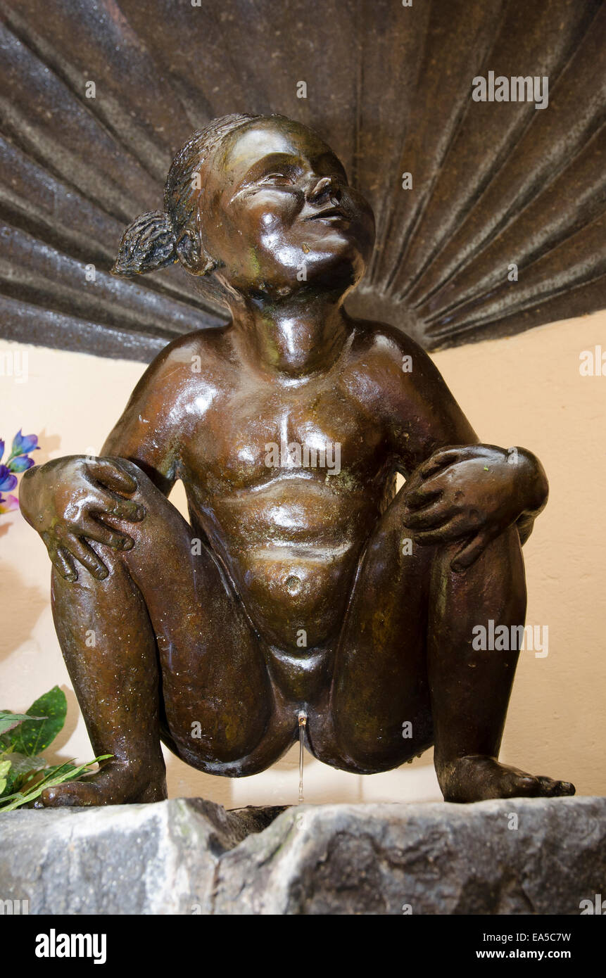 close up of the jeanneke pis girl urinating statue found in brussels belgium is a piss take of the famous manneken pis statuette Stock Photo