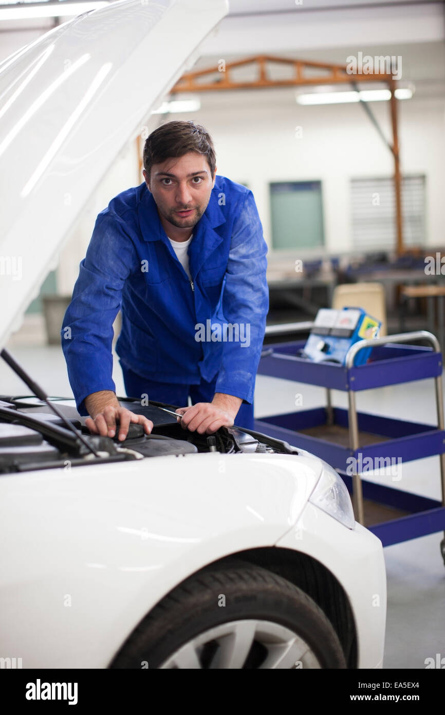 Workcomp Mechanic Mechanic africa not caucasian hi-res stock photography and images - Alamy