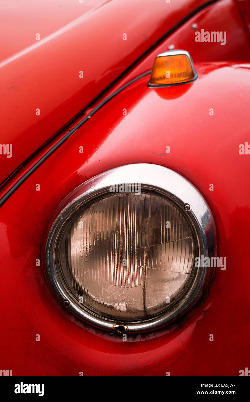Classic car headlight hi-res stock photography and images - Alamy
