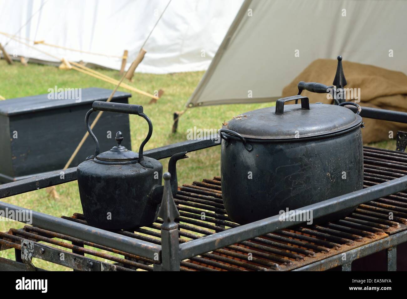 Field kitchen hires stock photography and images Alamy