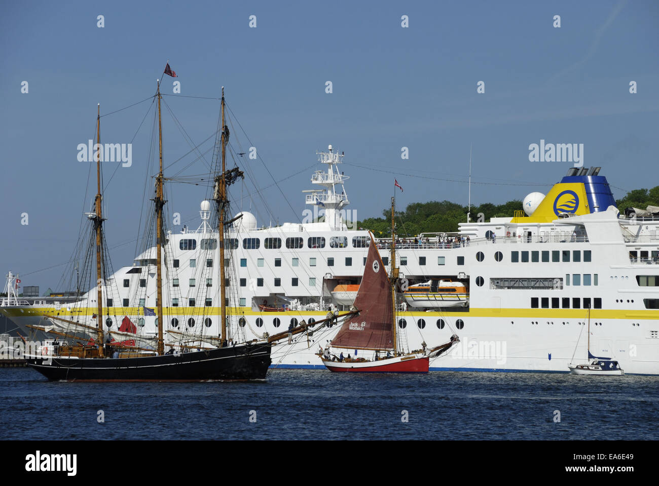SS Activ and MS Hamburg Stock Photo