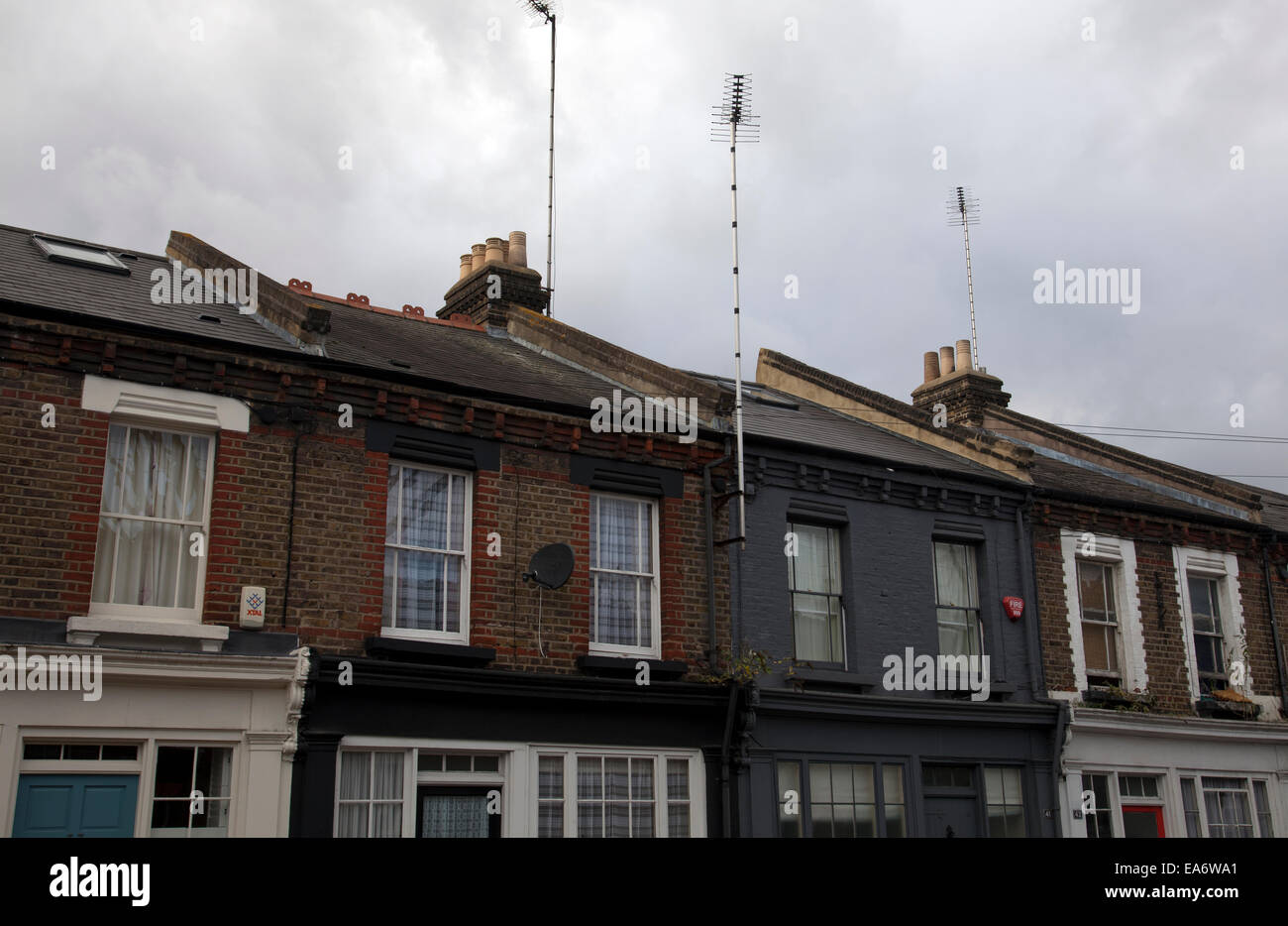 Row of homes hi-res stock photography and images - Alamy