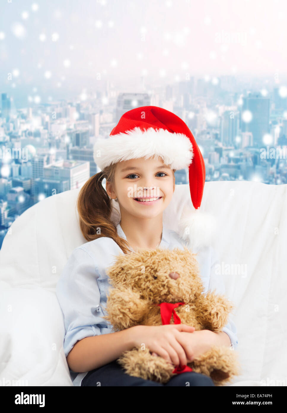 Teenage girl teddy sofa hi-res stock photography and images - Alamy