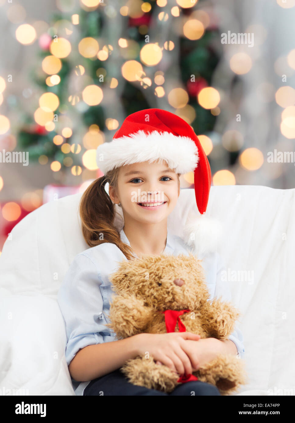 smiling little girl with teddy bear Stock Photo - Alamy