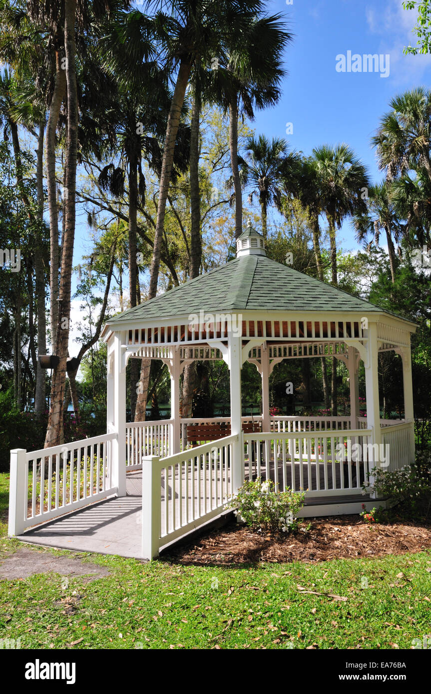 Gazebo and garden hires stock photography and images Alamy