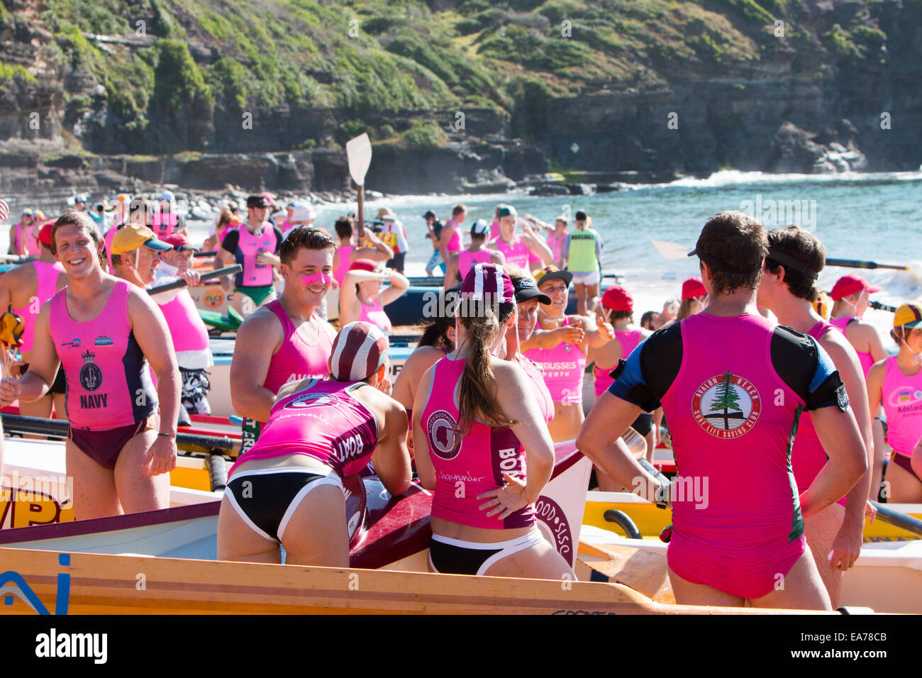 Sydney, Australia. 8th Nov, 2014. Summer surfboat racing competition amongst surf clubs located on Sydney's northern beaches begins at Bilgola Beach. Australia Credit:  martin berry/Alamy Live News Stock Photo