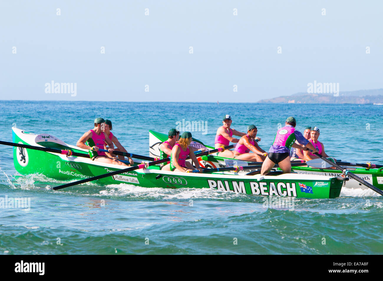 Sydney, Australia. 8th Nov, 2014. Summer surfboat racing competition amongst surfclubs located on Sydney's northern beaches begins at Bilgola Beach. Australia Credit:  martin berry/Alamy Live News Stock Photo