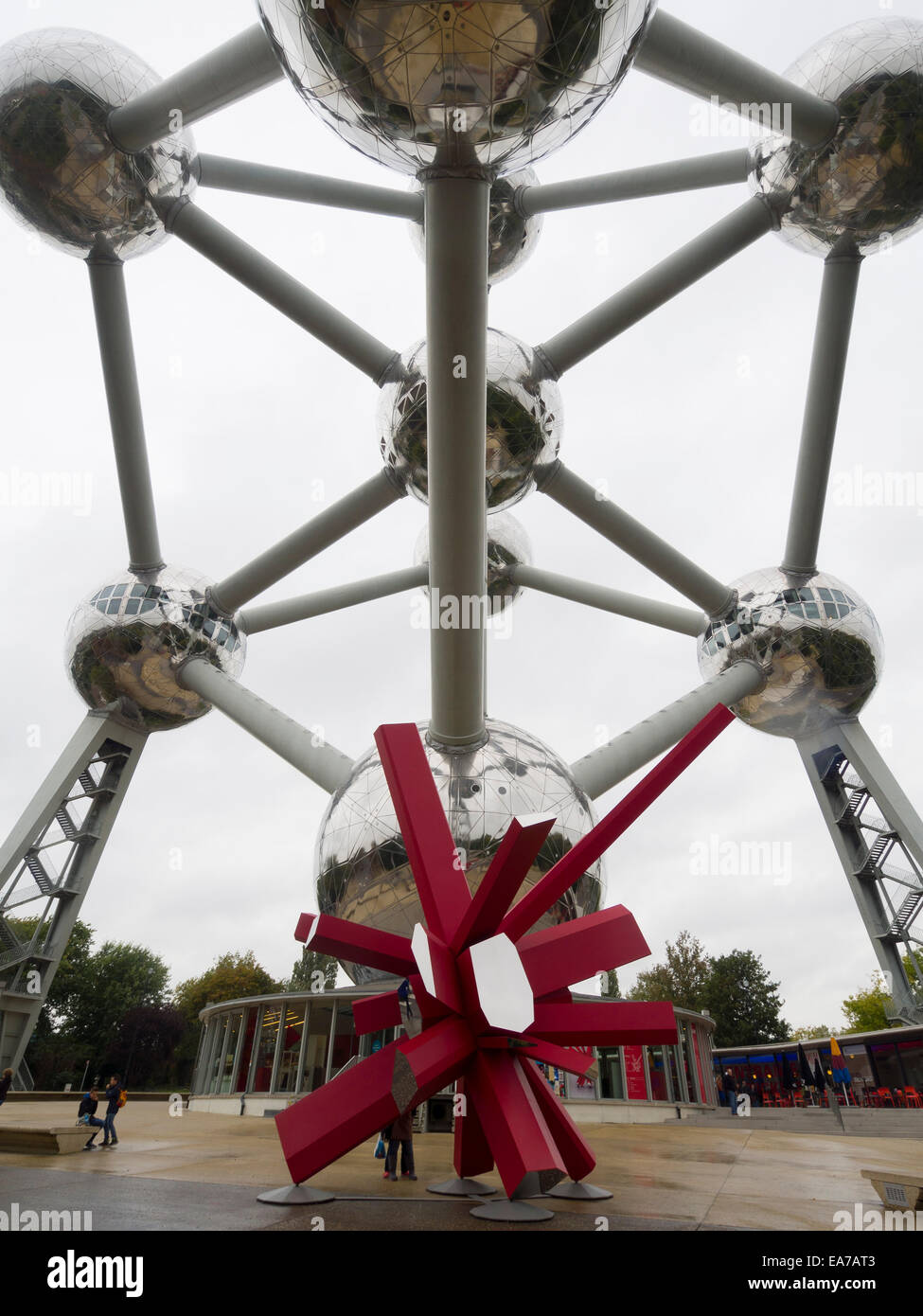 Arik Levy's RockGrowth 808 sculpture under the Atomium in Brussels,  Belgium, Europe Stock Photo - Alamy