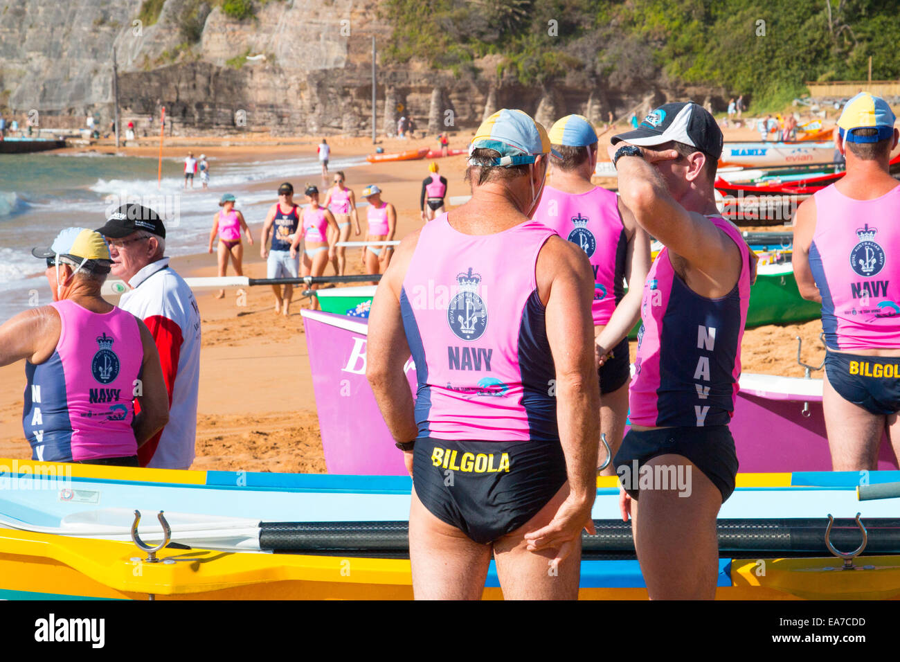 Sydney, Australia. 8th Nov, 2014. Summer surf boat racing carnival competition amongst surf life saving clubs located on Sydney's northern beaches begins at Bilgola Beach. Australia Credit:  martin berry/Alamy Live News Stock Photo
