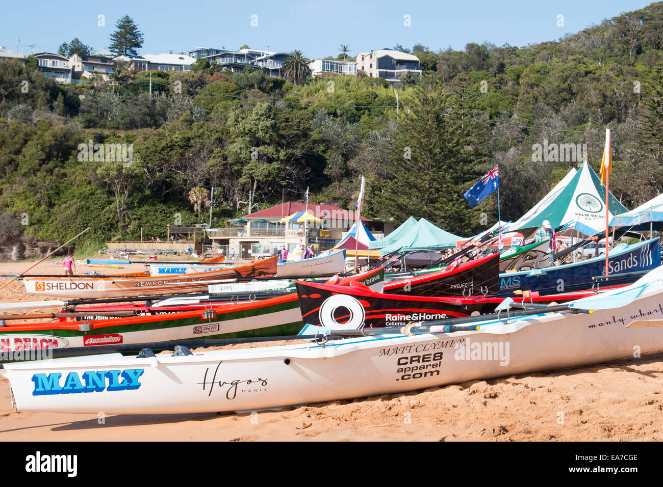 Sydney, Australia. 8th Nov, 2014. Summer surf boat racing competition amongst amongst surf life saving clubs  located on Sydney's northern beaches begins at Bilgola Beach. Australia Credit:  martin berry/Alamy Live News Stock Photo