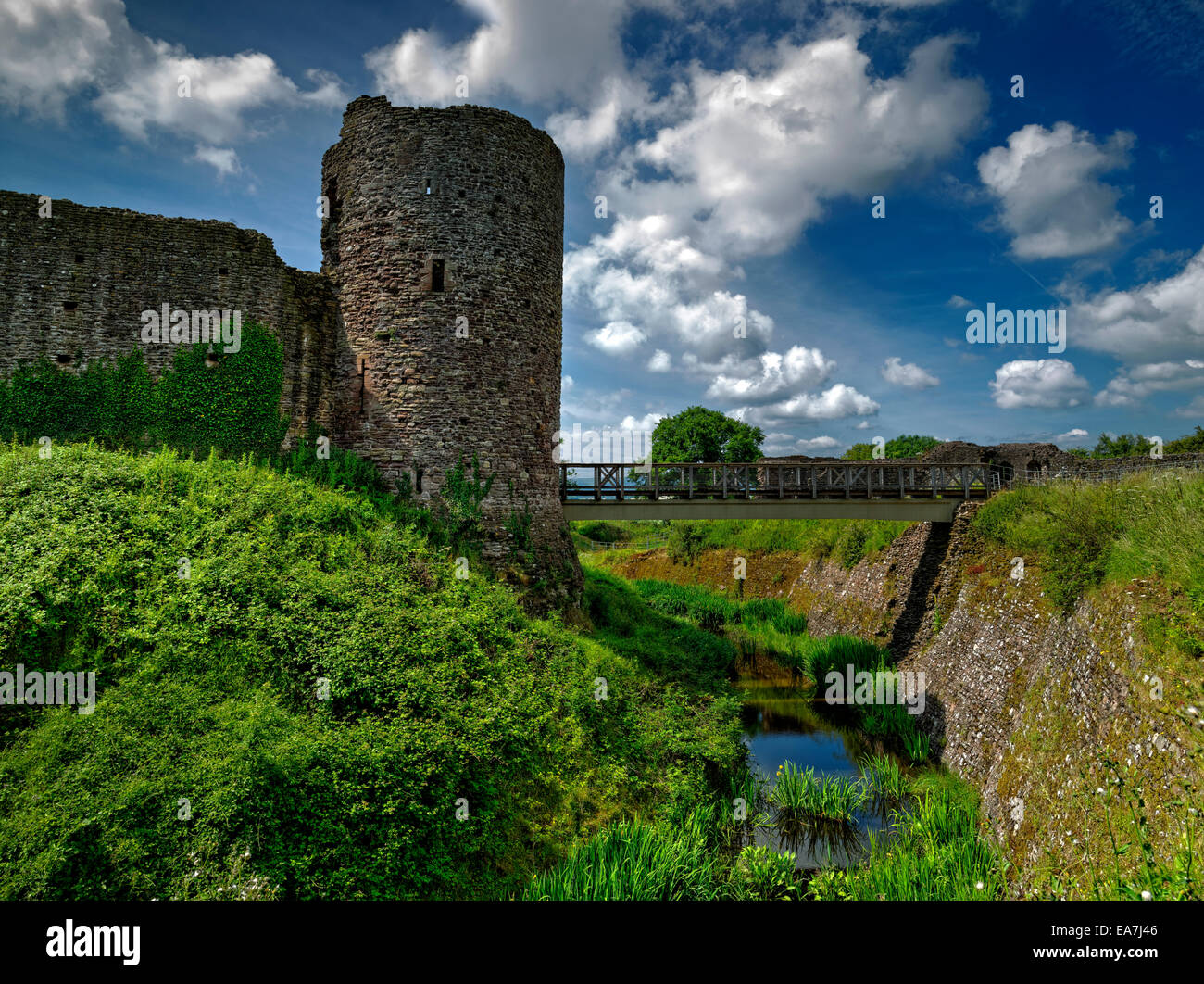 Water filled moat and drawbridge of White Castle, near Abergavenny Stock Photo