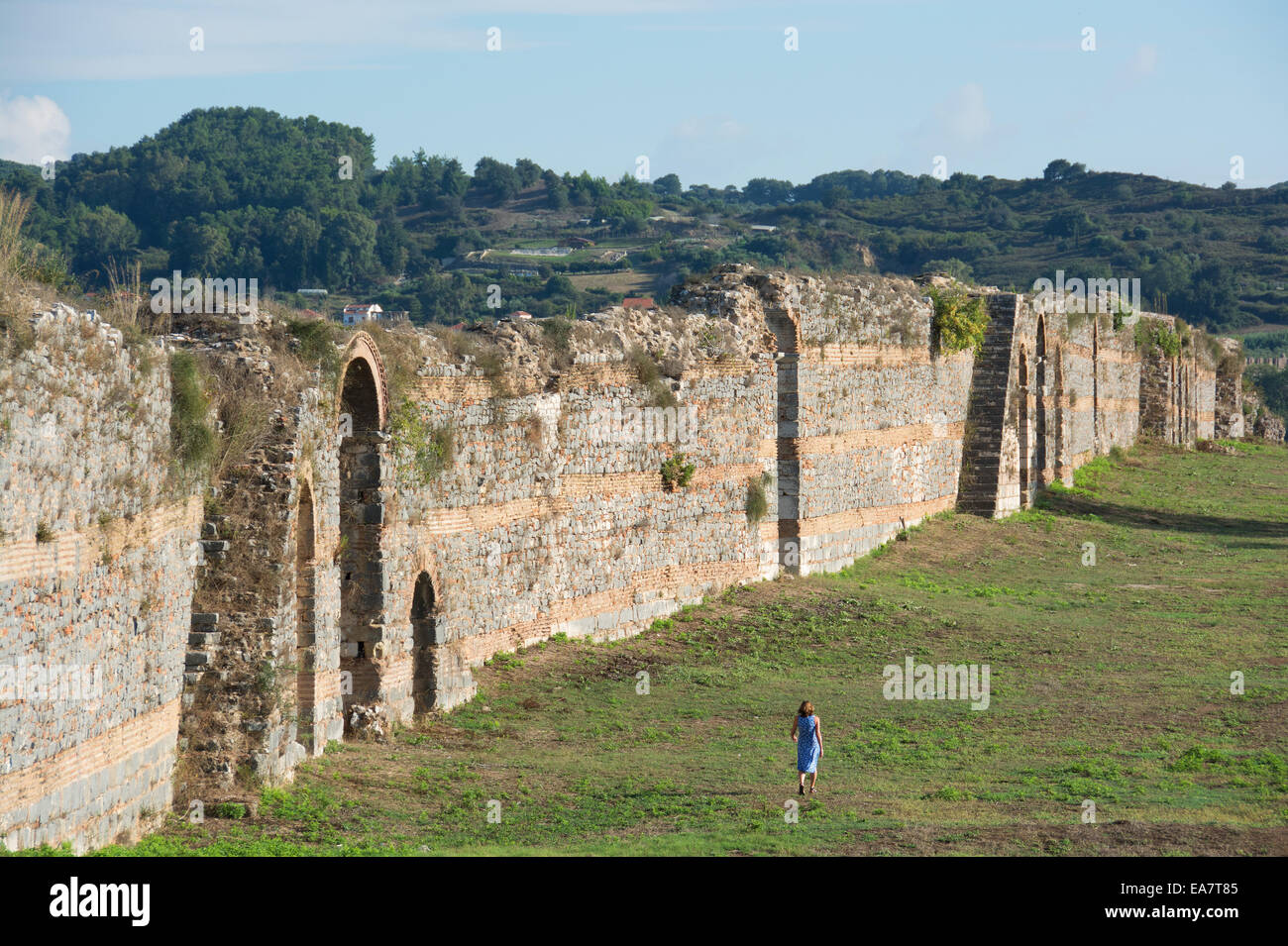 EPIRUS, GREECE. Byzantine walls at the site of the ancient Roman city of Nikopolis (Nikopoli) near Preveza. Stock Photo