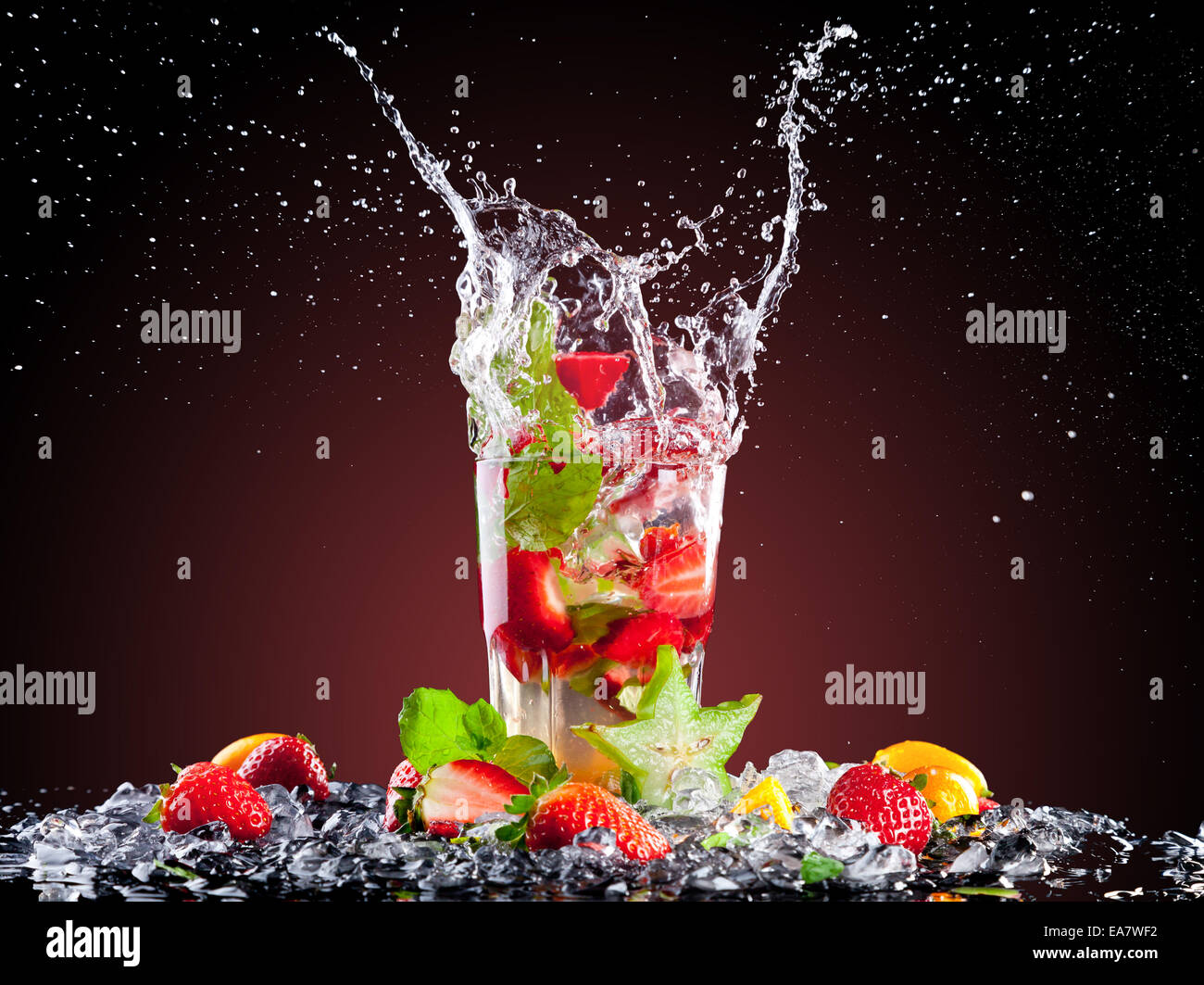 Red tropical cocktail hi-res stock photography and images - Alamy