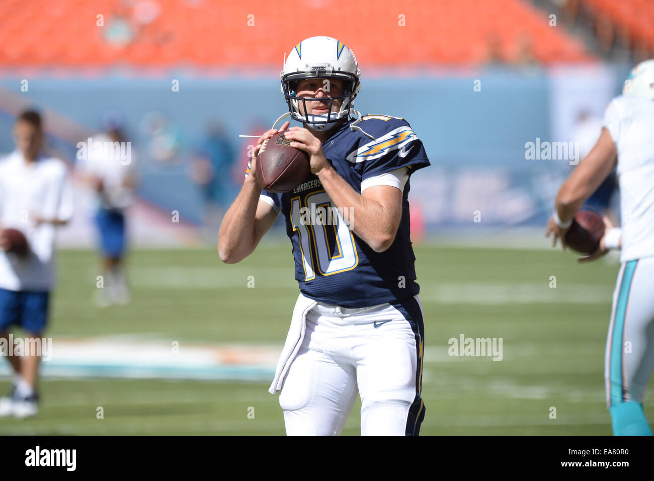 Chargers Rich Ohrnberger stretches during practice. (Photo by K.C.  Alfred/San Diego Union-Tribune/TNS/Sipa USA Stock Photo - Alamy