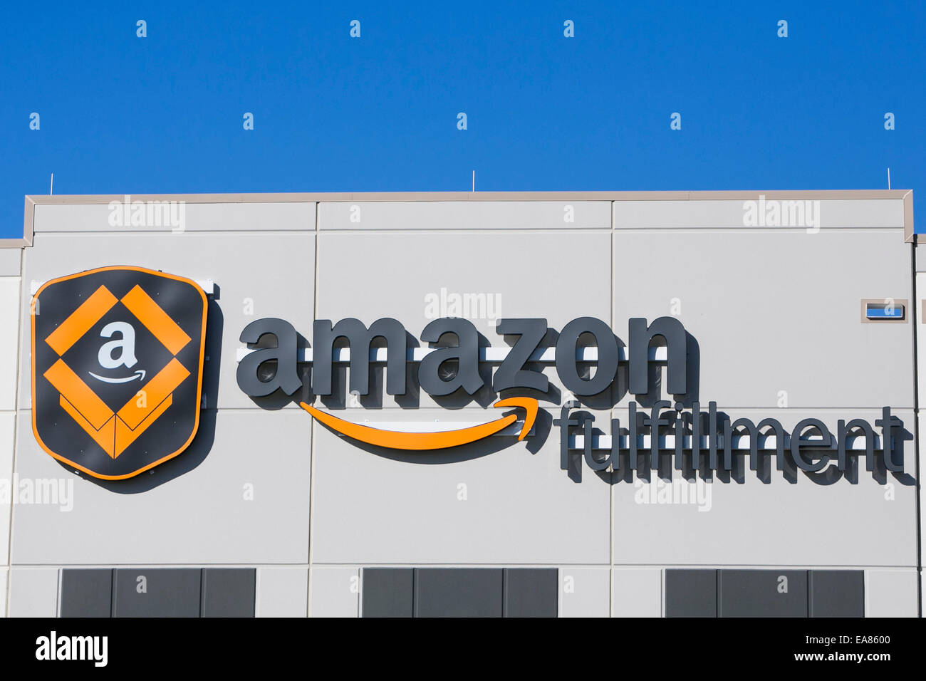 Fulfillment hires stock photography and images