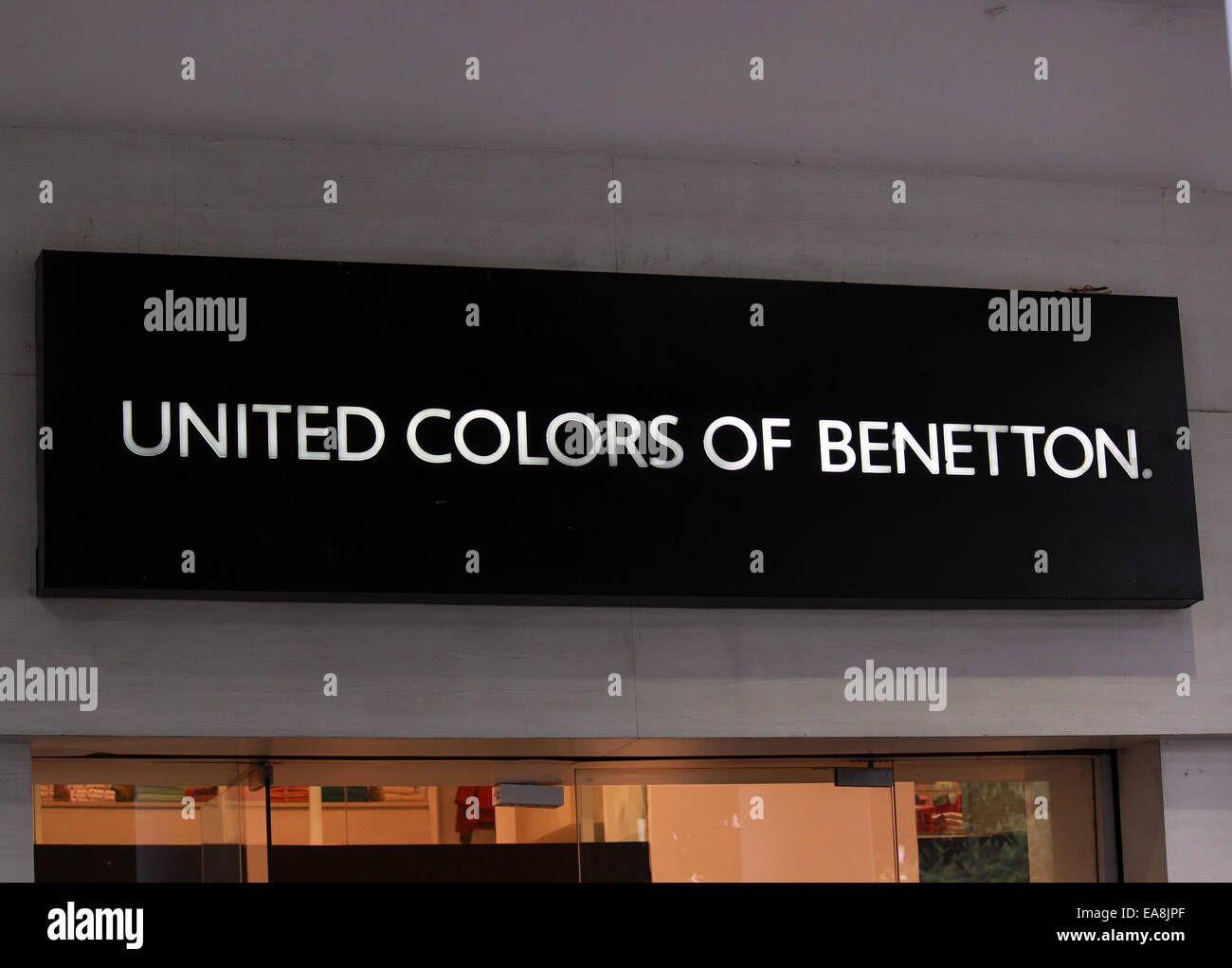 clothes, company, logo, United colors of benetton, international  brand,Connaught place, New Delhi, India Stock Photo - Alamy