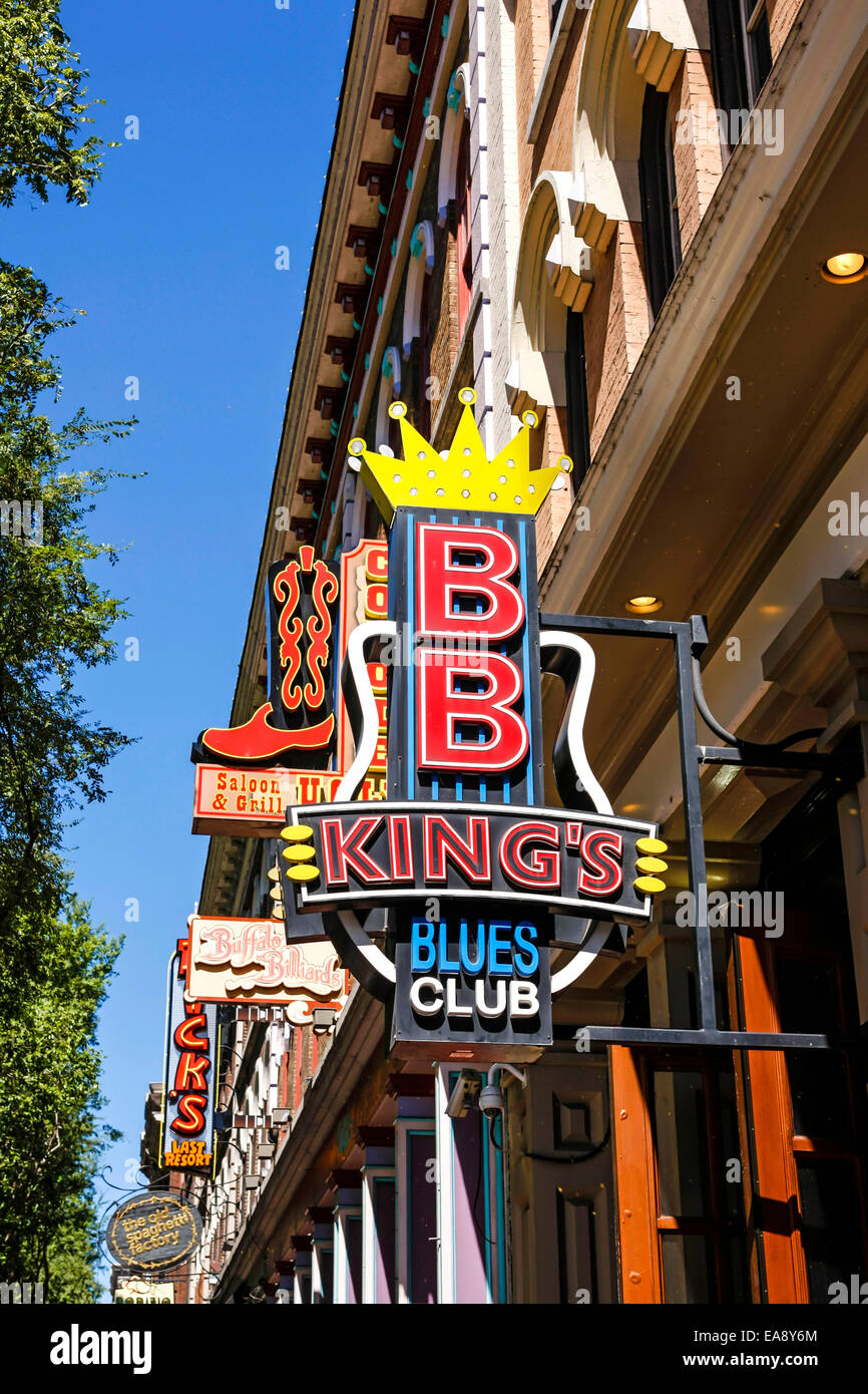 BB Kings Blues Club overhead neon sign in Nashville Tennessee Stock Photo