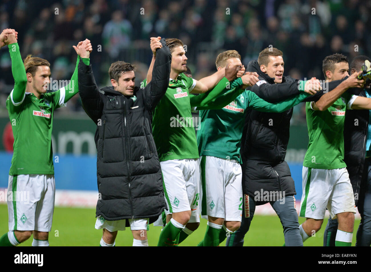 Bremen, Germany. 8th Nov, 2014. Bremen's Ludovic Obrianiak (LR), Fin